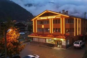 Danis Motel, Uzungol