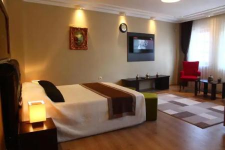 Lena Central Flats - 41