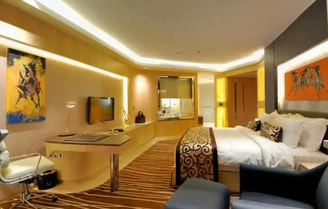 The Meydan Dubai - 3