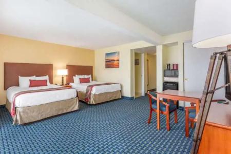 Ramada Plaza by Wyndham Virginia Beach - 34