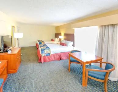 Ramada Plaza by Wyndham Virginia Beach - 13