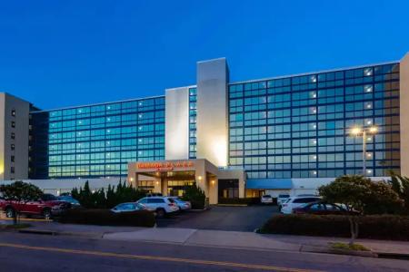 Ramada Plaza by Wyndham Virginia Beach - 41