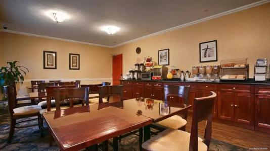 Best Western Queens Court - 19