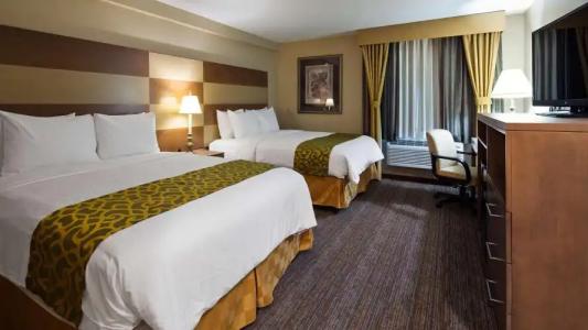 Best Western Queens Court - 2