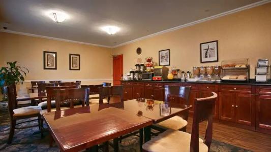 Best Western Queens Court - 17