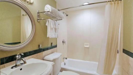 Best Western Queens Court - 7