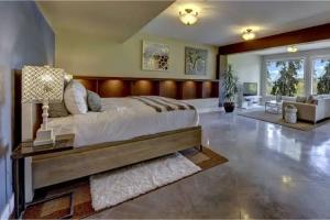 Teehouse Bed & Breakfast, Kelowna