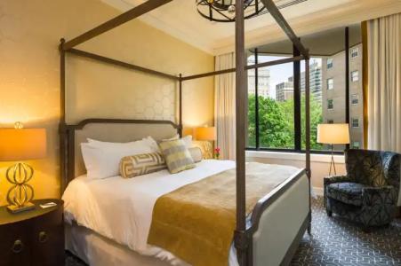 The Rittenhouse - 44