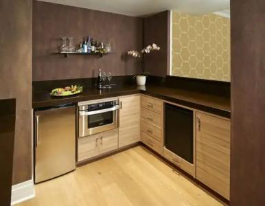 The Rittenhouse - 82