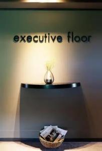 Life Gallery Athens - 47