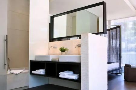 Life Gallery Athens - 117