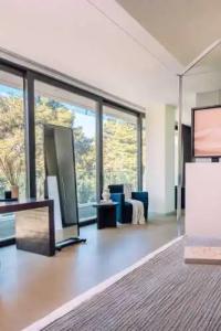 Life Gallery Athens - 101