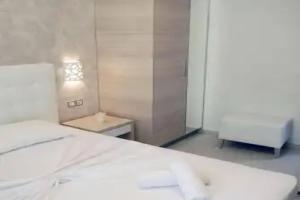Litsa Apartments, Fourka