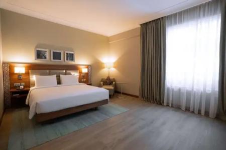 Hilton Garden Inn Dubai Al Muraqabat - Deira - 81
