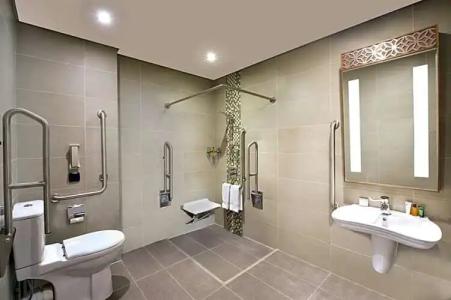 Hilton Garden Inn Dubai Al Muraqabat - Deira - 84