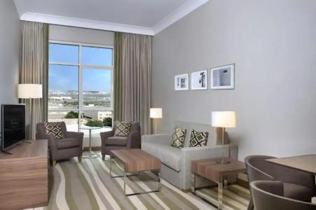 Hilton Garden Inn Dubai Al Muraqabat - Deira - 90