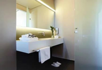 NEMA Design & Spa - 10