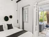 Premium with jetted tub Double room