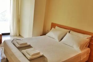 Bungalow White Tennis Apartments & Suites, Pefkohori