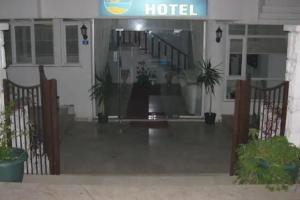 Adahan Hotel, Gumuldur