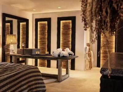 Royal Myconian - Leadings of the World - 82