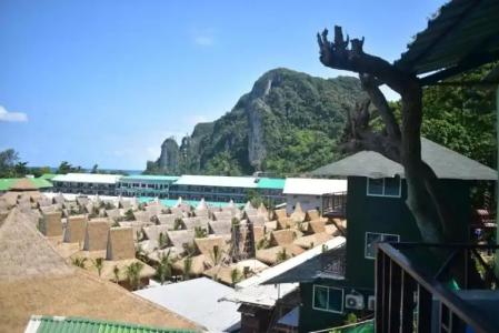 Phi Phi Cliff Beach Resort-SHA Plus - 30