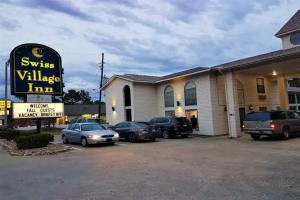 Swiss Village Inn, Eureka Springs