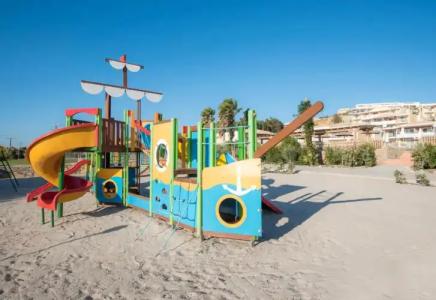 Grand Blue Beach - 20