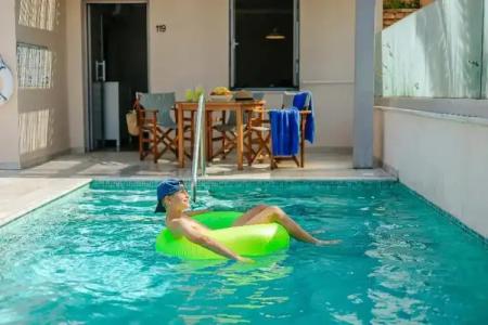 Louis St. Elias Resort & Waterpark - 118