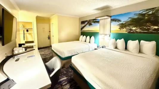 Days Inn by Wyndham Los Angeles LAX/VeniceBch/Marina DelRay - 38
