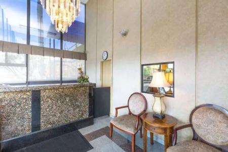 Days Inn by Wyndham Los Angeles LAX/VeniceBch/Marina DelRay - 1