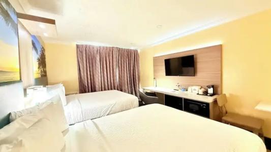 Days Inn by Wyndham Los Angeles LAX/VeniceBch/Marina DelRay - 32