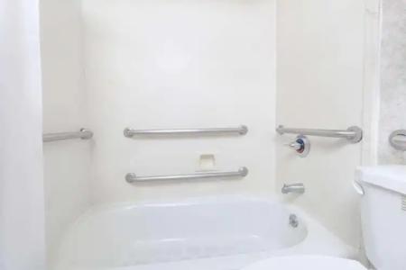 Days Inn by Wyndham Los Angeles LAX/VeniceBch/Marina DelRay - 41