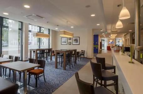 Hampton by Hilton Frankfurt City Centre - 20