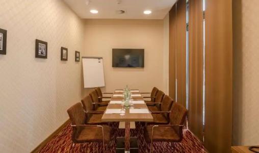 Hampton by Hilton Frankfurt City Centre - 27