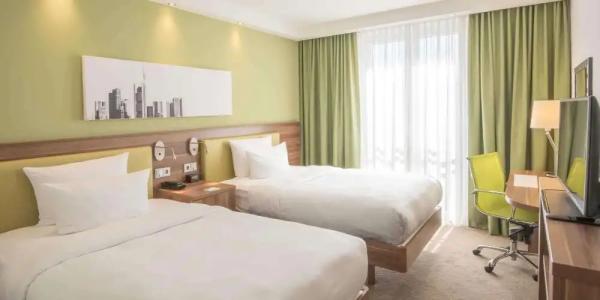 Hampton by Hilton Frankfurt City Centre - 6