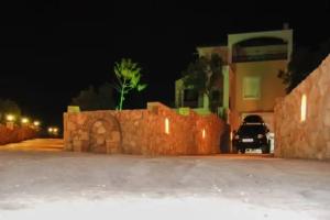 3 bedrooms villa at Lixouri 200 m away from the beach with sea view private pool and garden, Lixouri