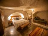Cave Double room
