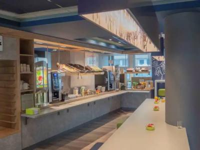 ibis budget Porte D'Orleans - 10