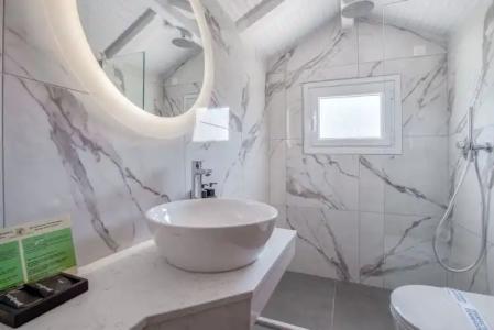 Aggelos Kefalonia - 27