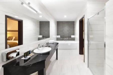 Metropolitan Boutique - 7