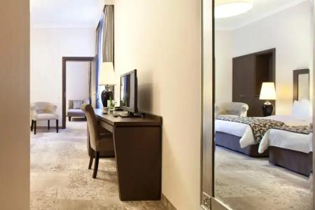 Metropolitan Boutique - 28