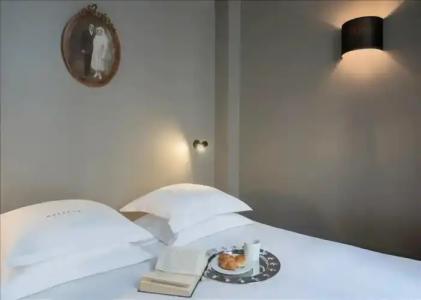 Suites & Hôtel Helzear Champs-Elysées - 33