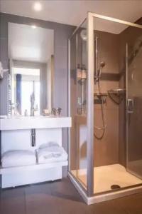 Suites & Hôtel Helzear Champs-Elysées - 27