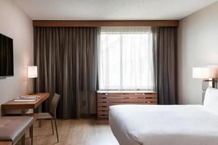 AC Chicago Downtown - 3