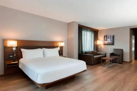 AC Chicago Downtown - 2