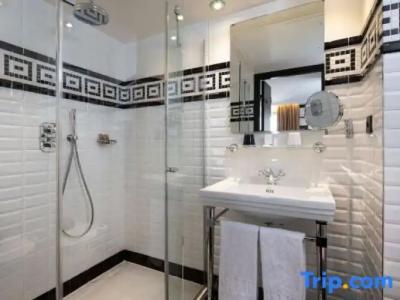 Monsieur & Spa - 119