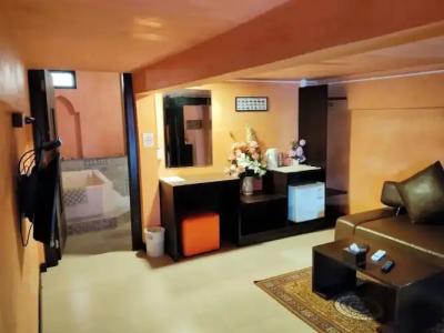 Retro Box Chumphon - 77