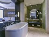 Standard Double room with city view