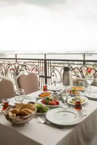 The Grand Mira Business - 7